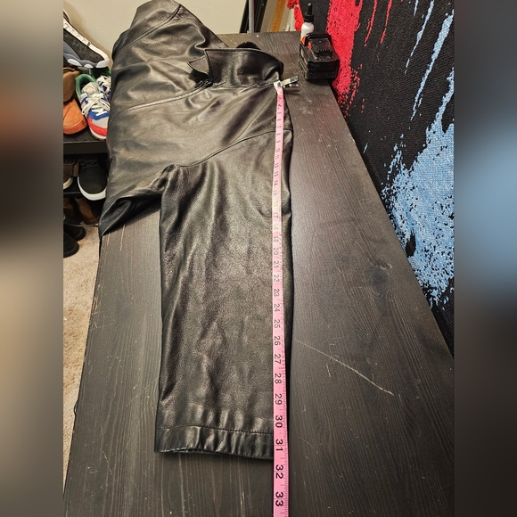 Roundtree Yorke Mens Lambskin Leather Jacket - Picture 6 of 13